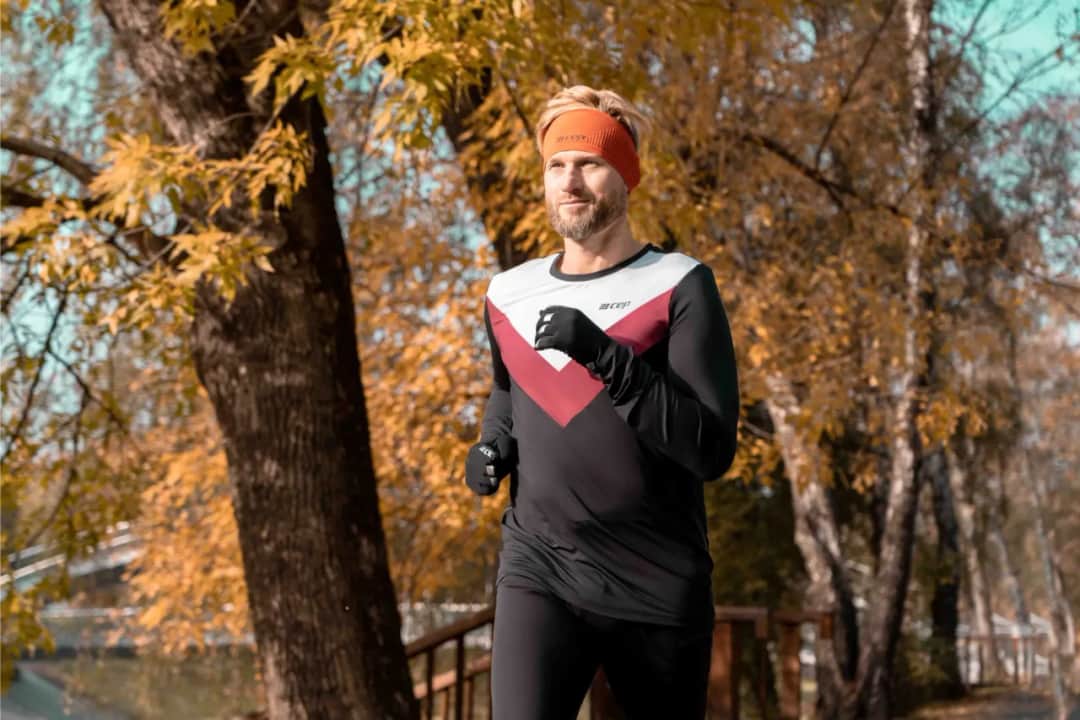 Opaski biegowe: Najlepsze opaski na zimowe bieganie na świeżym powietrzu