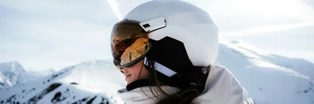 Jak czyścić kask narciarski: 8 skutecznych sposobów na długą żywotność sprzętu