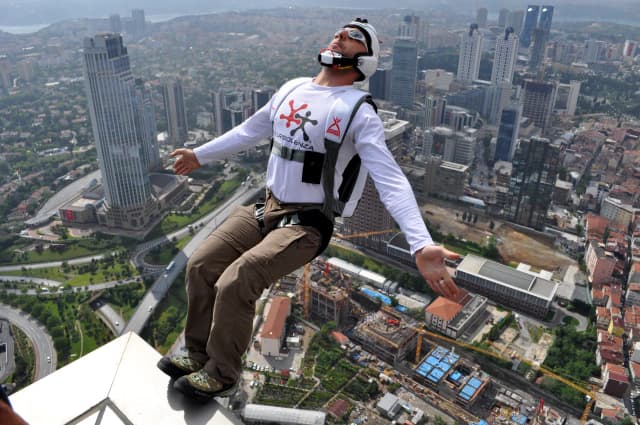 Sporty ekstremalne na wybrzeżu Brazylii: adrenalina w cieniu Cristo Redentor